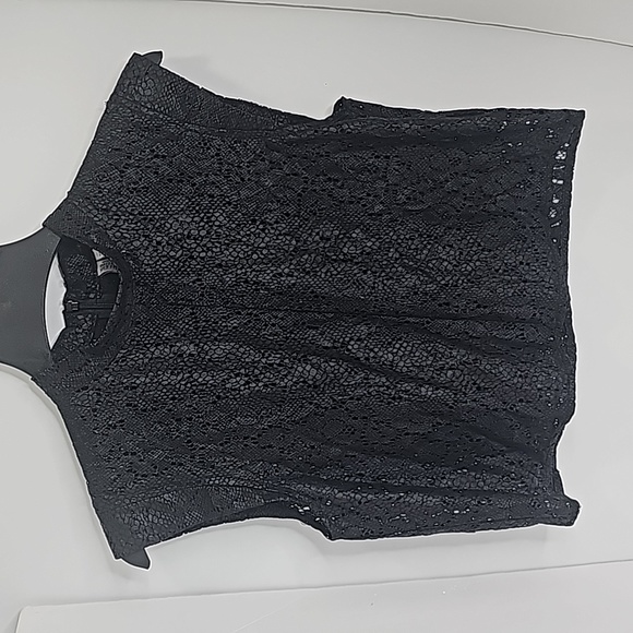 H&M Tops - H&M women Top NWOT, Size 6 Small, Black